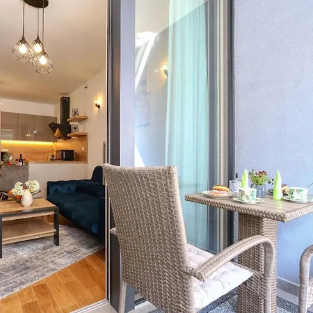Luna With Free Parking Apartment Zadar
