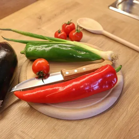 Luna With Free Parking