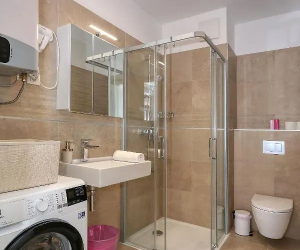 Luna With Free Parking Zadar