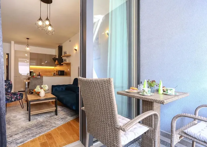 Luna With Free Parking Apartament Zadar